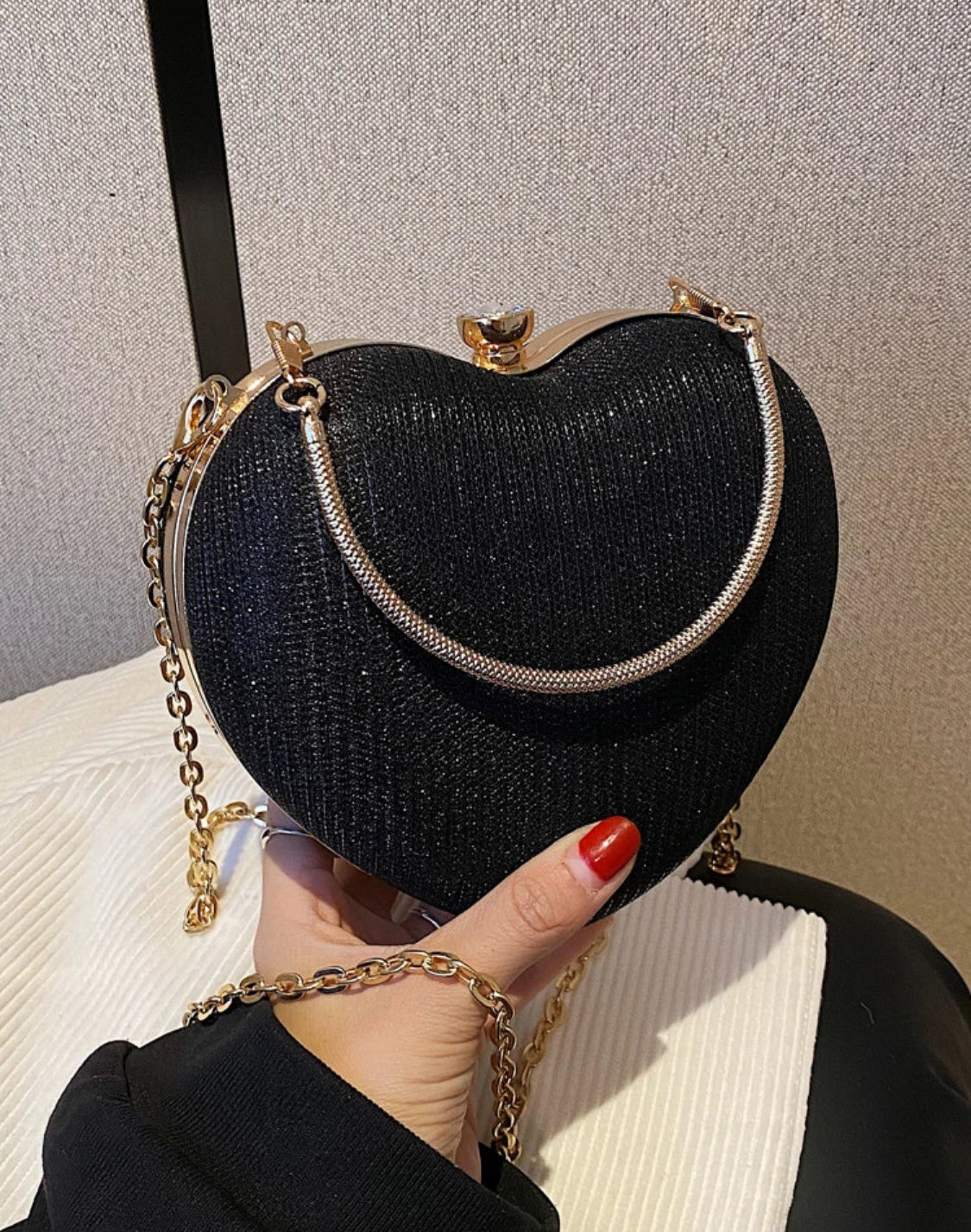 ELEGANT SHOULDER CROSS BODY BAG HEART SHAPE GOLD & BLACK EVENING PURSE