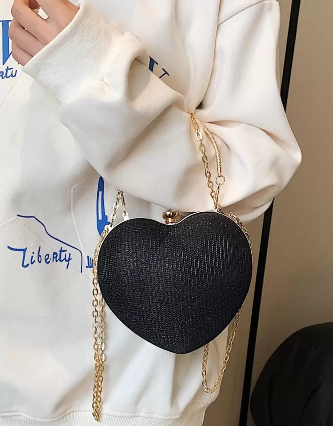 ELEGANT SHOULDER CROSS BODY BAG HEART SHAPE GOLD & BLACK EVENING PURSE