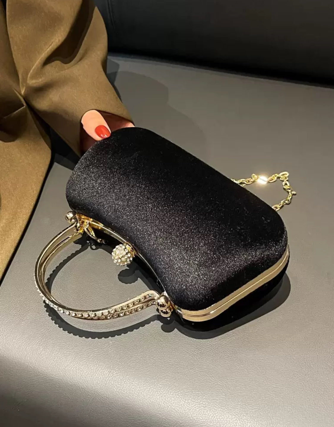 WOMAN SPARKLING CLUTCH PURSE