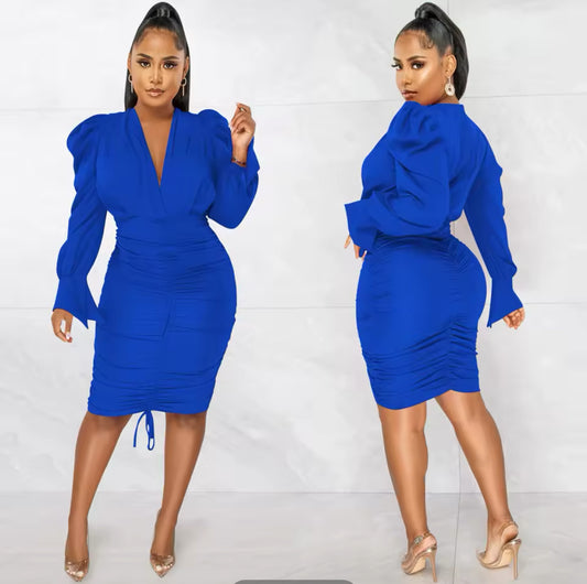 V NECK BODY-CON RUCHED LONG SLEEVE MIDI DRESS